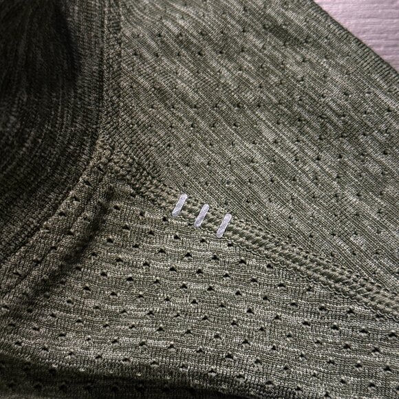 Lululemon Men's Metal Vent Tech Midweight Half Zip - Green - Picture 4 of 8